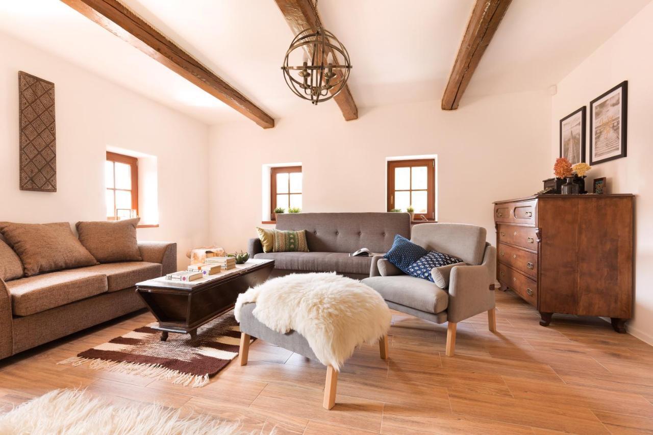 Lodge Mistrik
